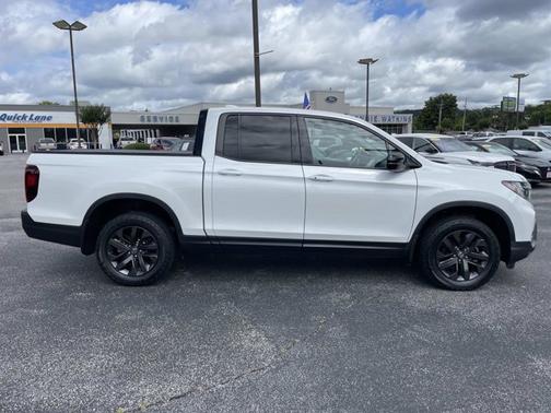 White 2021 Honda Ridgeline SPORT