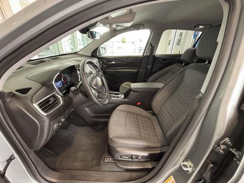 Sterling Gray Metallic 2024 Chevrolet Equinox 1LT