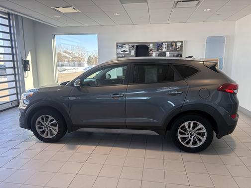 2017 Hyundai TUCSON SE Plus