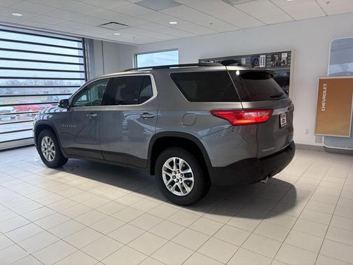 2021 Chevrolet Traverse LT Leather