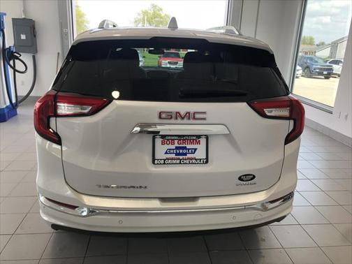 2023 GMC Terrain Denali