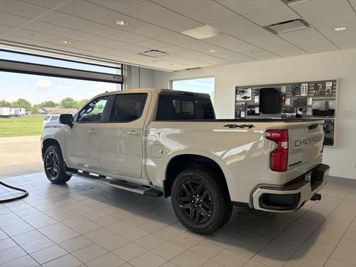 White Sands 2026 Chevrolet Silverado 1500 RST