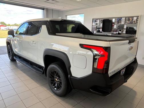 2026 Chevrolet Silverado EV LT