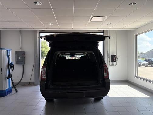 2017 GMC Yukon XL SLT