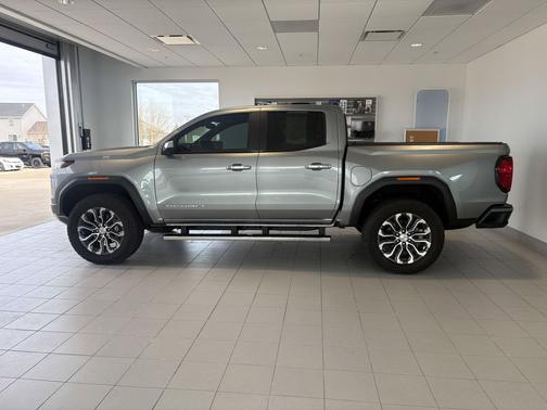 2024 GMC Canyon Denali