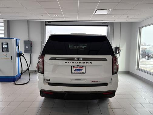 2022 Chevrolet Suburban RST