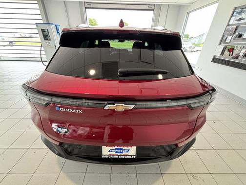Radiant Red Tintcoat 2025 Chevrolet Equinox EV LT