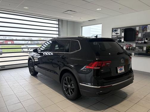 2024 Volkswagen Tiguan 2.0T SE 4MOTION