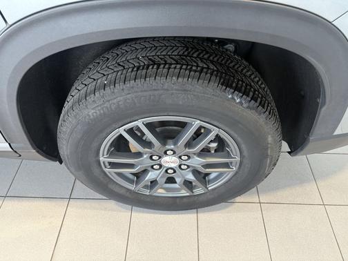 2025 GMC Acadia AWD Elevation