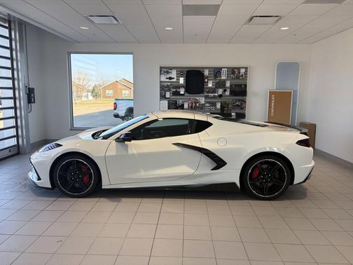 2024 Chevrolet Corvette Stingray w/2LT
