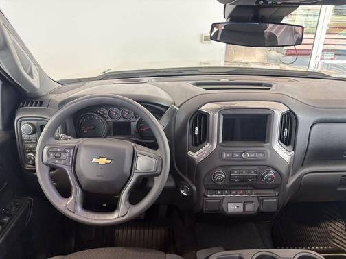 White Sands 2026 Chevrolet Silverado 1500 Custom