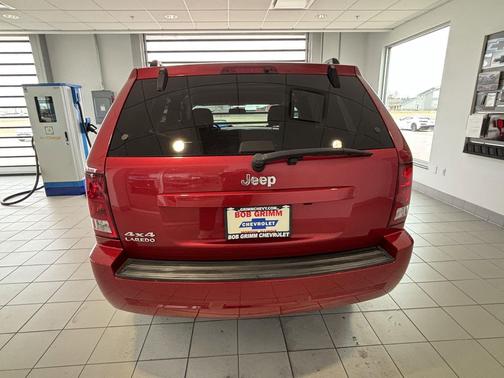 2006 Jeep Grand Cherokee Laredo