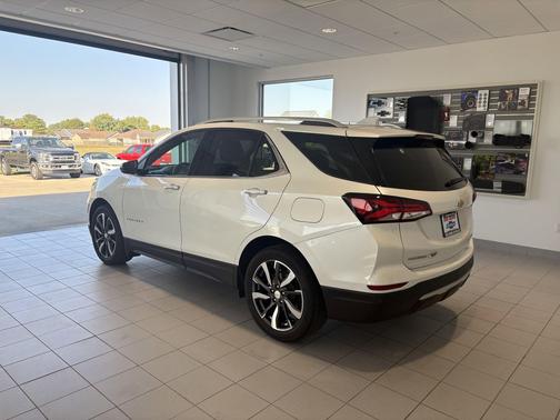 2022 Chevrolet Equinox Premier w/1LZ