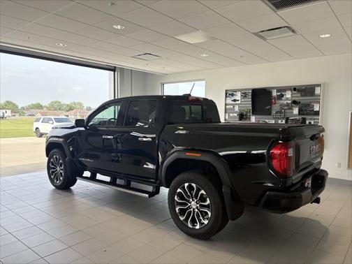 2024 GMC Canyon Denali