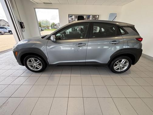 Sonic Silver 2020 Hyundai KONA SE