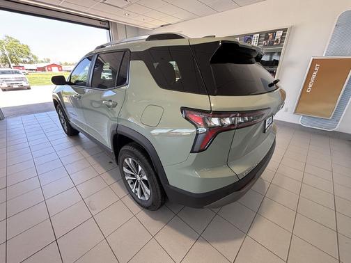 Cacti Green 2025 Chevrolet Equinox 1LT