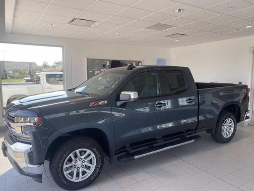 Shadow Gray Metallic 2019 Chevrolet Silverado 1500 LT