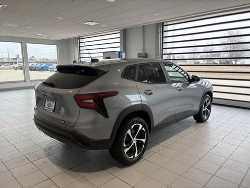 2026 Chevrolet Trax FWD 1RS