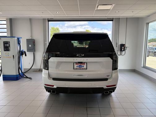 2025 Chevrolet Tahoe 4WD High Country