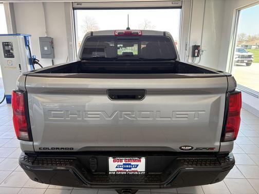 Sterling Gray Metallic 2024 Chevrolet Colorado ZR2