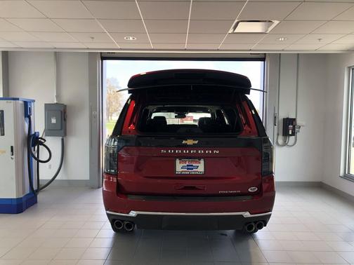 2025 Chevrolet Suburban Premier