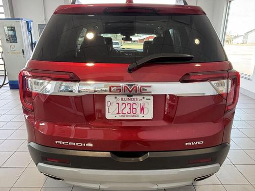 2023 GMC Acadia AWD SLT