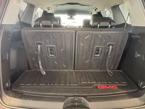 2023 GMC Acadia AWD SLT