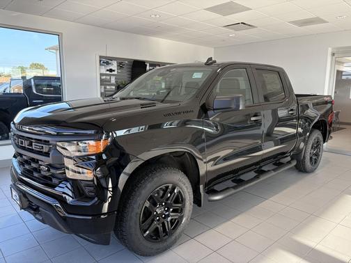 2025 Chevrolet Silverado 1500 Custom