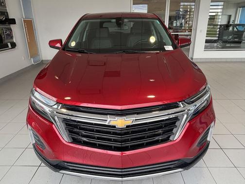 Radiant Red Tintcoat 2024 Chevrolet Equinox 1LT