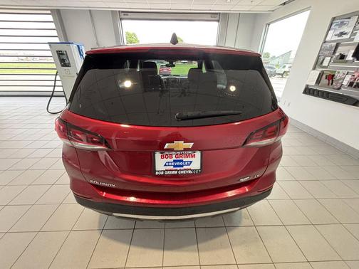 Radiant Red Tintcoat 2024 Chevrolet Equinox 1LT
