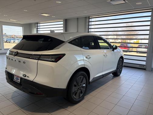 2025 Nissan Murano SL