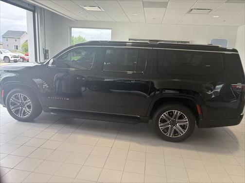 2024 Jeep Wagoneer L Series II 4x4