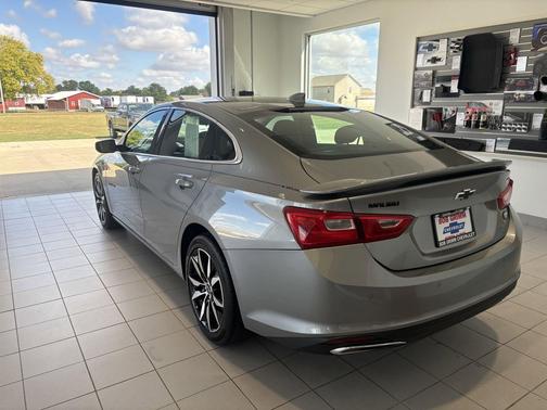 2024 Chevrolet Malibu FWD RS
