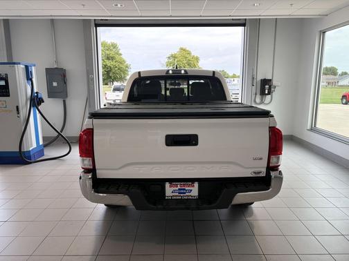 2017 Toyota Tacoma SR5