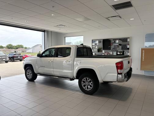 2017 Toyota Tacoma SR5