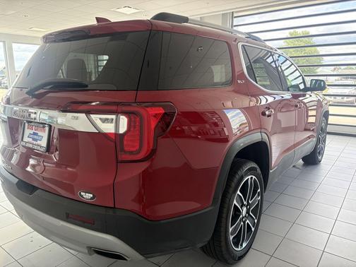 2023 GMC Acadia FWD SLT