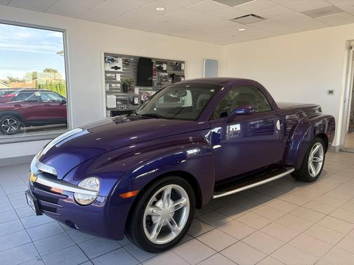 2004 Chevrolet SSR LS