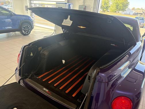 2004 Chevrolet SSR LS