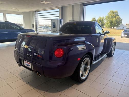 2004 Chevrolet SSR LS