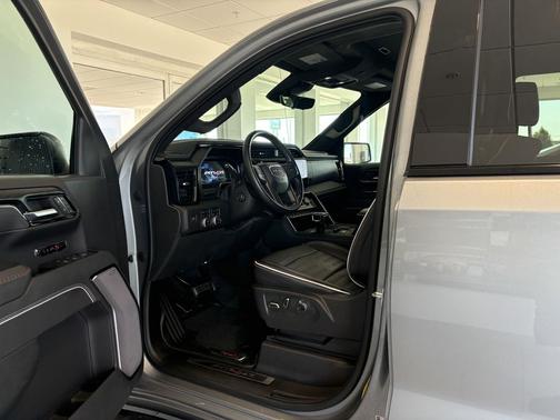 Sterling Metallic 2023 GMC Sierra 1500 AT4X