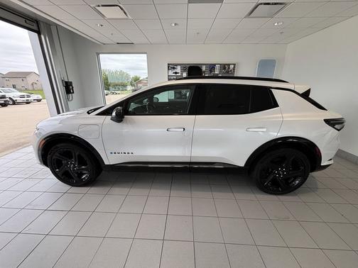 Iridescent Pearl Tricoat 2025 Chevrolet Equinox EV RS