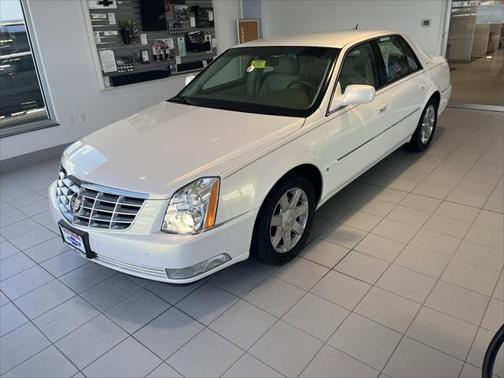 2006 Cadillac DTS Base