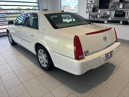 2006 Cadillac DTS Base