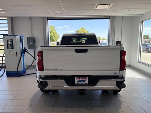 2024 Chevrolet Silverado 3500 LT