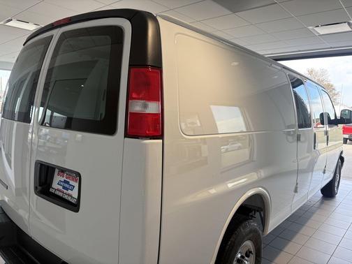 2025 Chevrolet Express 3500 RWD 3500 Extended Wheelbase WT