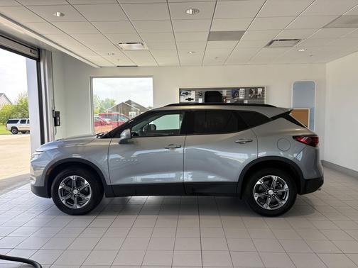 Sterling Gray Metallic 2024 Chevrolet Blazer 2LT