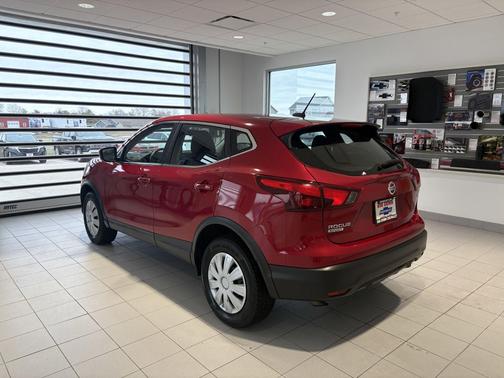 2018 Nissan Rogue Sport S