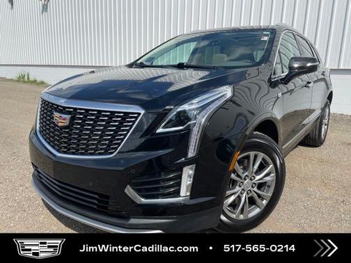 Stellar Black Metallic 2022 Cadillac XT5 AWD Premium Luxury