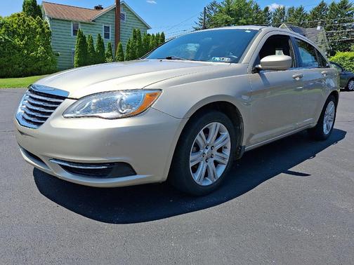 2013 Chrysler 200 Touring