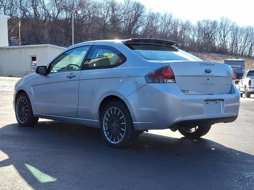 2009 Ford Focus SES